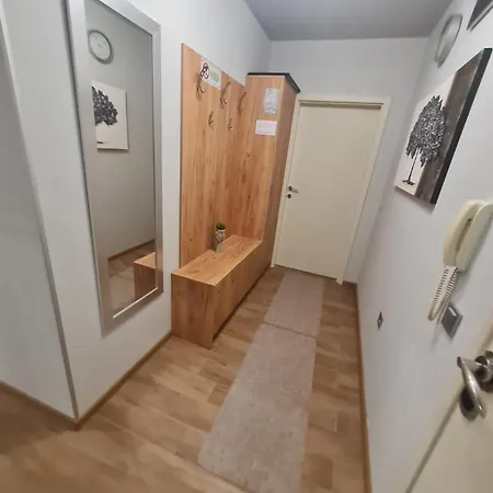 Сапфир - Топ Център Apartment *